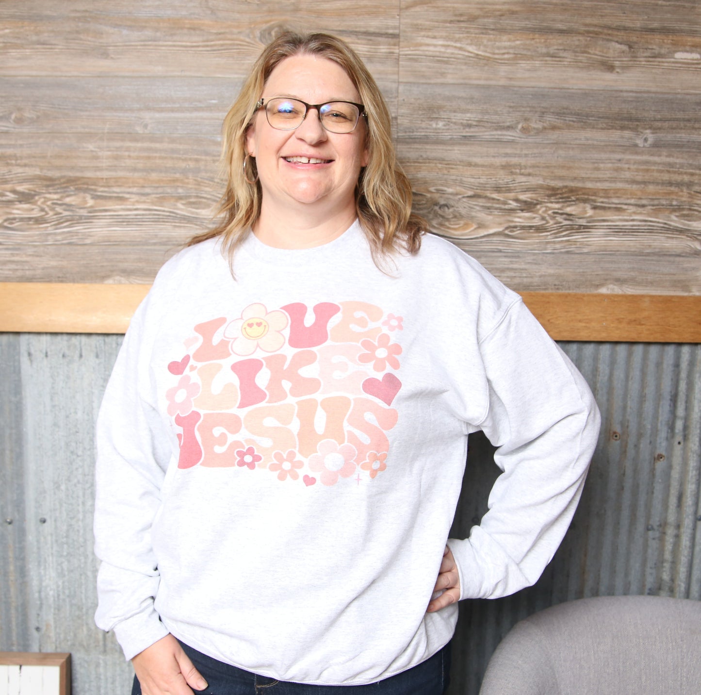 Love Like Jesus Pullover