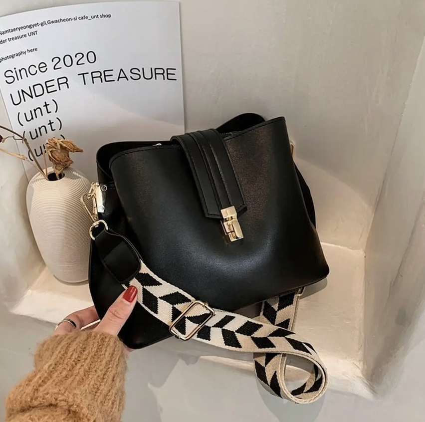 Retro Bucket Bag